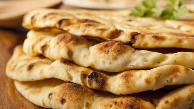 Roti Naan: Mengungkap 10 Fakta Sejarah dan Asal Usulnya