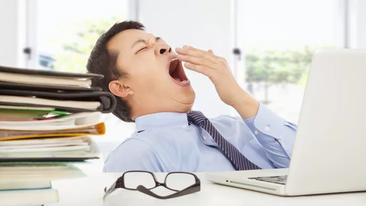 10 Kebiasaan Sehat untuk Menghindari Rasa Kantuk di Kantor