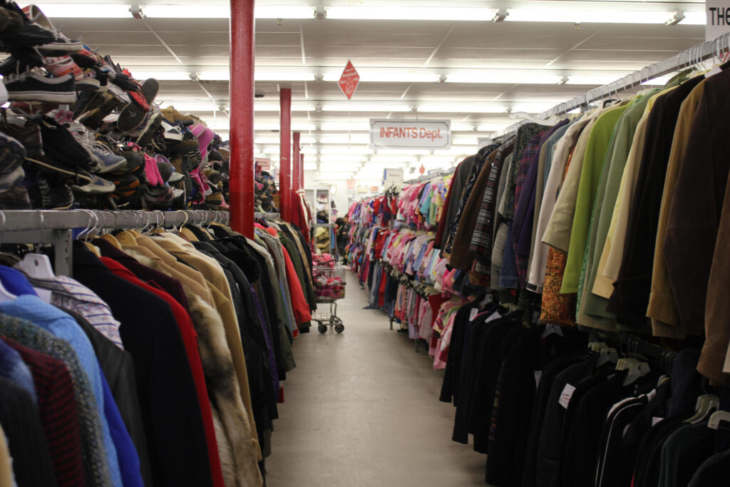 10 Tips Sukses Menjalankan Bisnis Thrifting Online