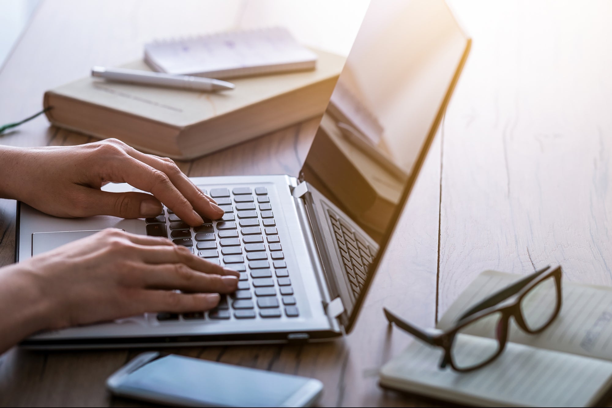10 Strategi Copywriting yang Memikat untuk Iklan Facebook