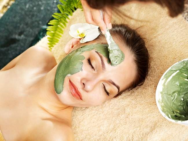 10 Cara Membuat Masker Wajah Alami untuk Kulit Kering