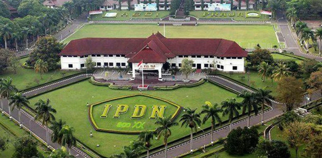 10 Keunggulan Institut Pemerintahan Dalam Negeri (IPDN)