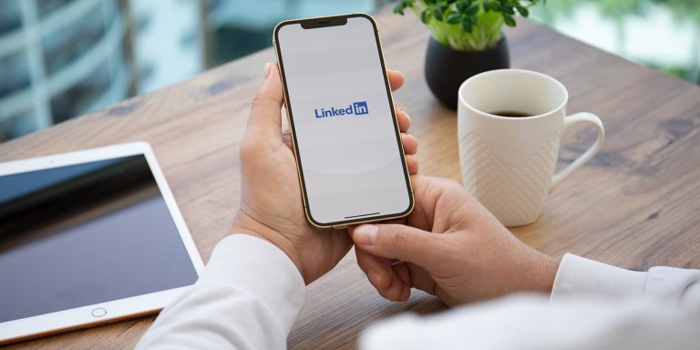 10 Cara Membangun LinkedIn Profile untuk Fresh Graduate