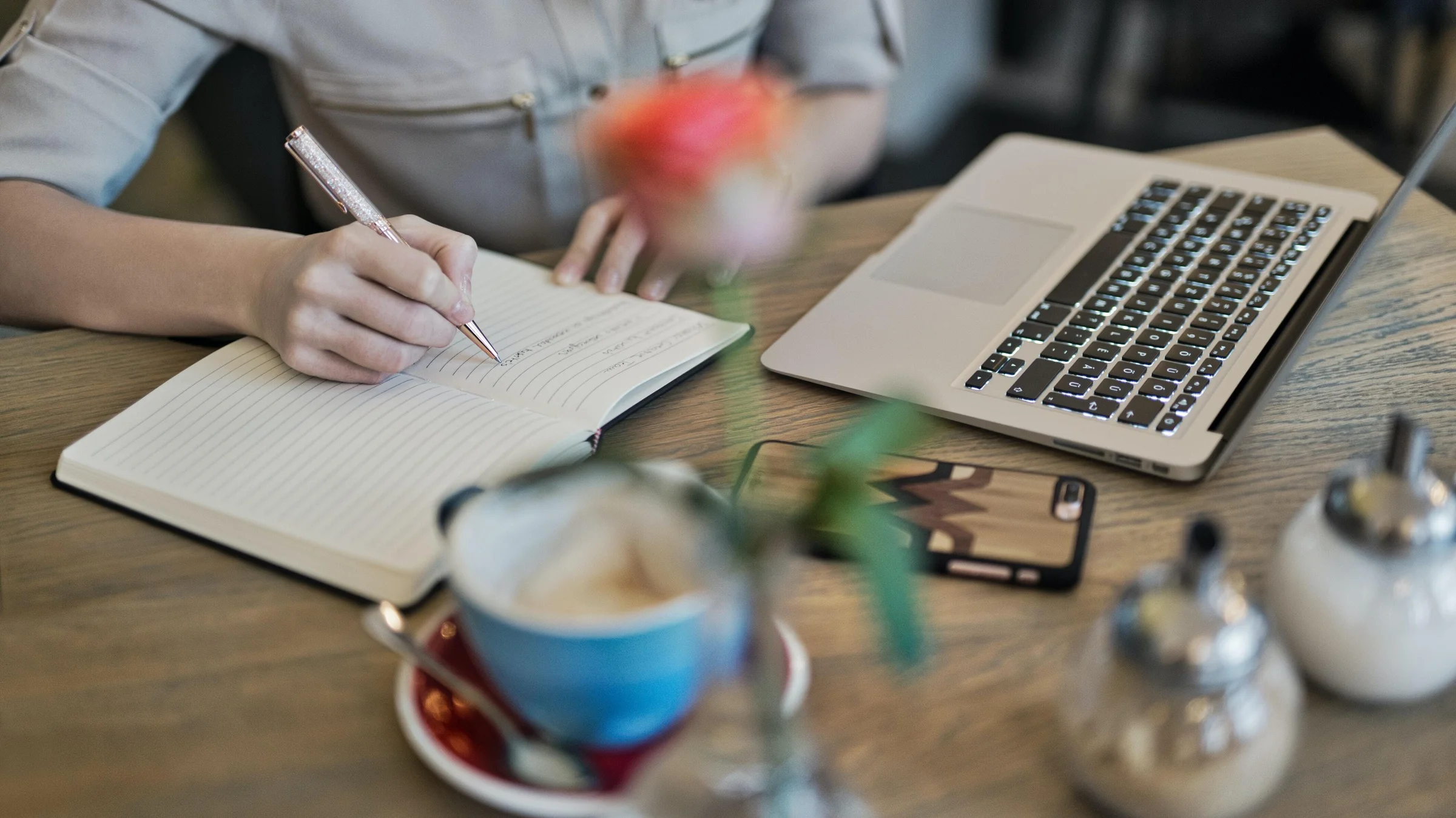 10 Strategi Content Writing untuk Meningkatkan Engagement Pembaca