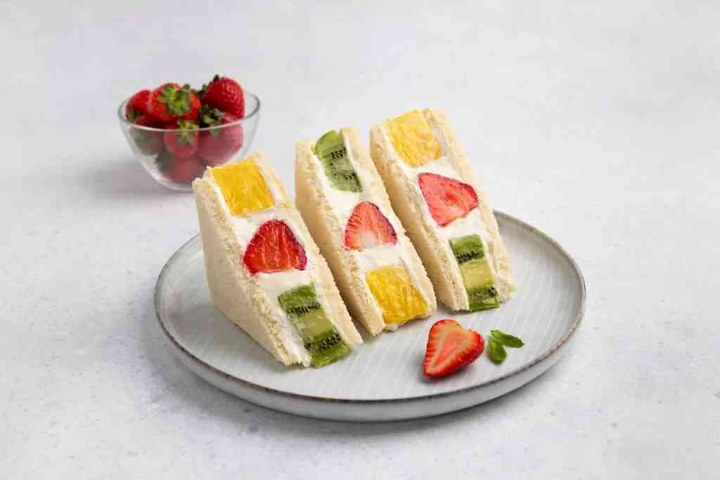 10 Kombinasi Rasa Terbaik untuk Fruit Sando yang Lezat