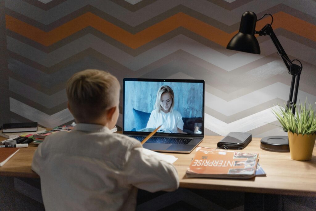 Platform E-learning Terpopuler
