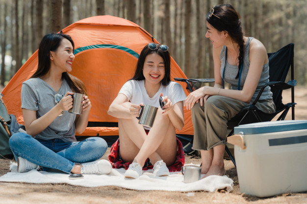 10 Ide Kegiatan Outdoor buat Ekstrovert yang Betah di Luar Rumah