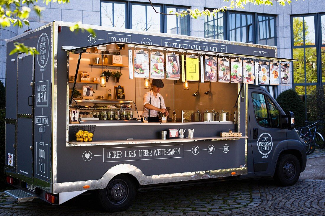 Food Truck vs. Restoran: Mana yang Lebih Menguntungkan?