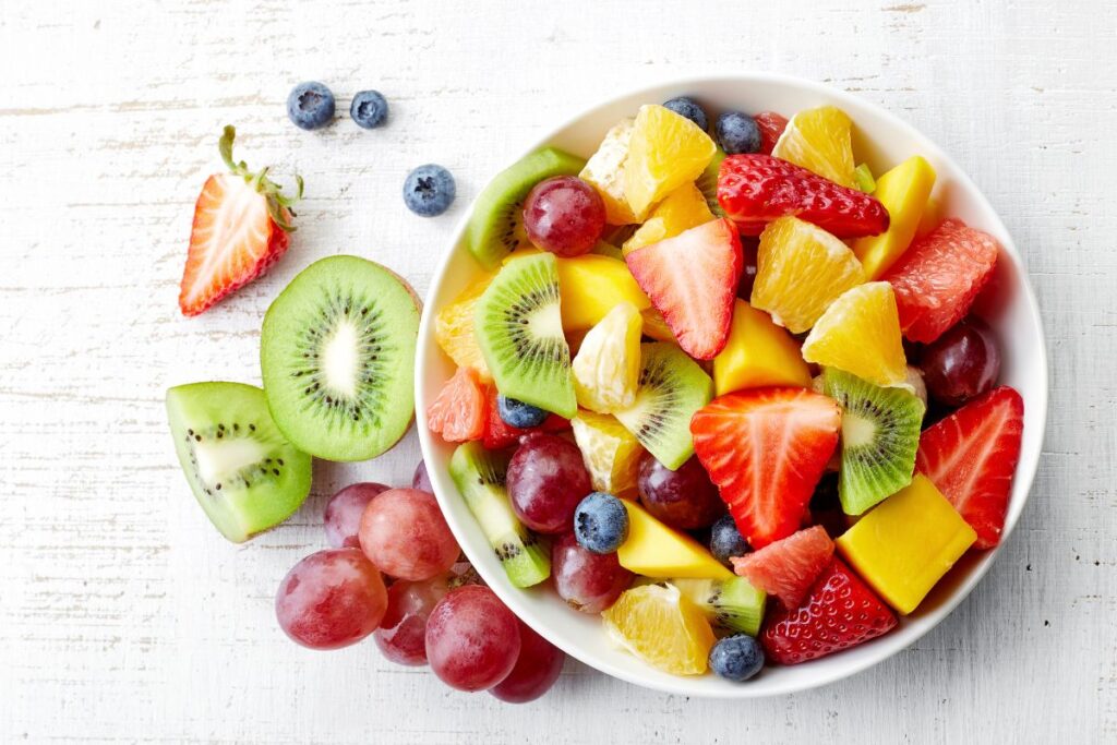 10 Salad Buah Tropis untuk Menyegarkan Hari Panas