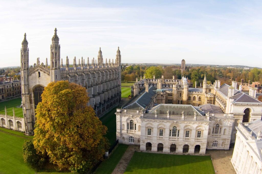 10 Jurusan Paling Populer di Universitas Cambridge