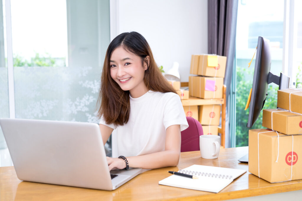 10 Usaha Sampingan Online yang Bisa Dilakukan di Rumah