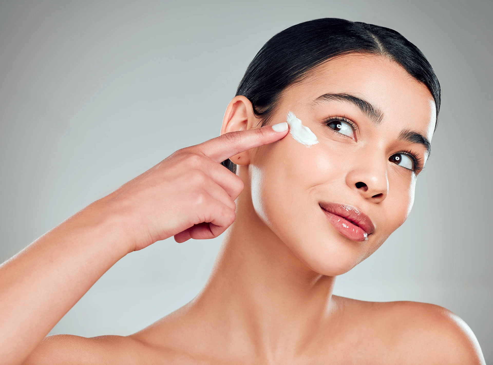 10 Mitos tentang Sunscreen yang Harus Kamu Ketahui
