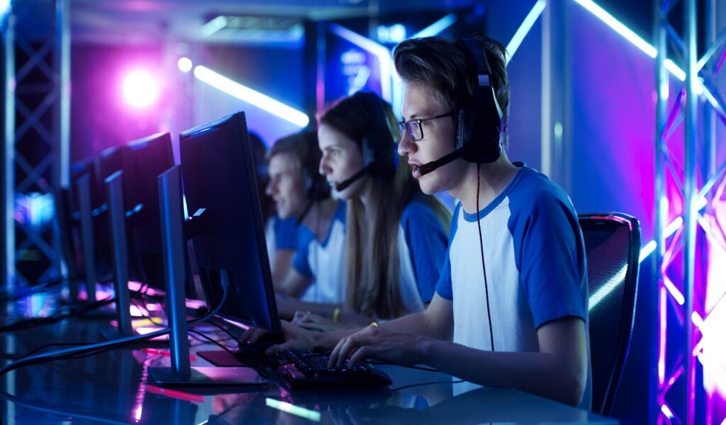 10 Profesi dalam Industri Gaming yang Menjanjikan
