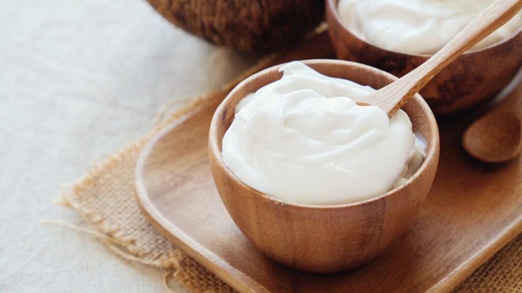 Cara Menggunakan Yogurt untuk Perawatan Rambut