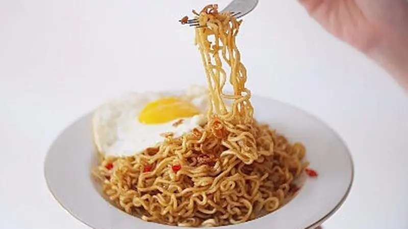 Kandungan Gizi dalam Mie Instan: Bikin Kenyang, Tapi Sehat?