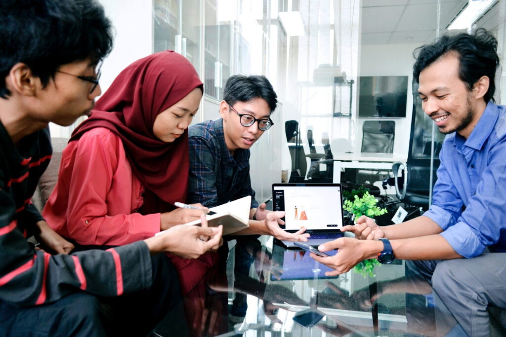 Memahami Gaya Kepemimpinan Gen Z di Dunia Kerja Modern