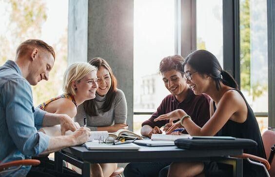 Manfaat Focus Group Discussion (FGD) untuk Anak Muda dan Gen Z