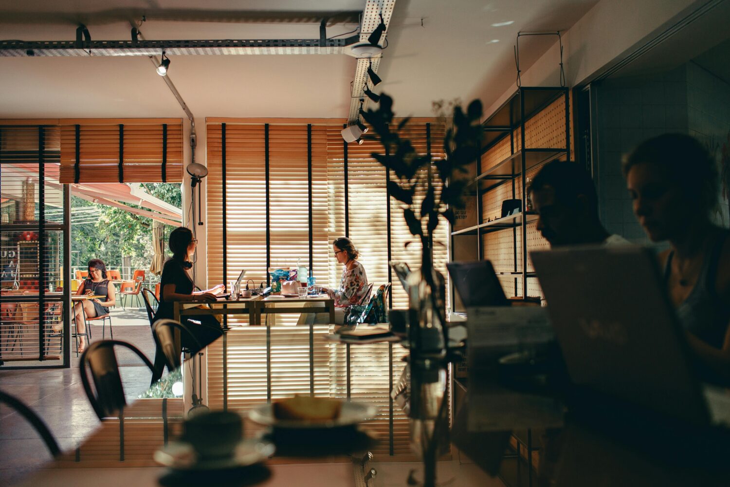 Inspirasi Bisnis Kafe Sukses