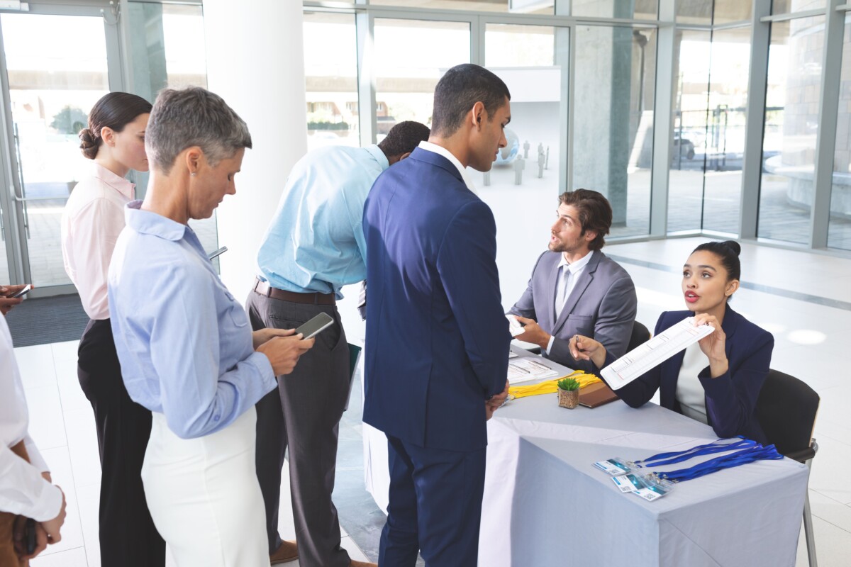 Tips Sukses Mengikuti Job Fair: Apa yang Harus Dipersiapkan?