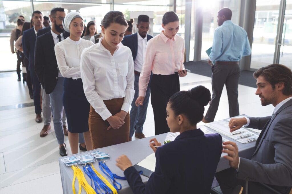 Cara Membuat CV yang Menarik di Job Fair