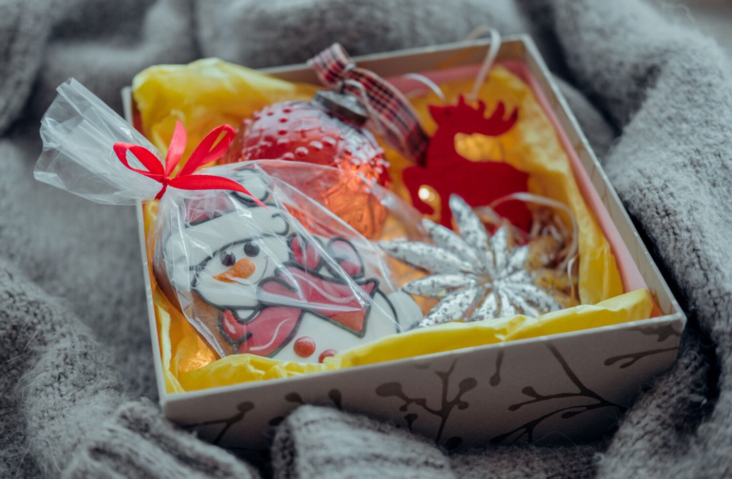 10 Rekomendasi Kado Natal Unik yang Berkesan