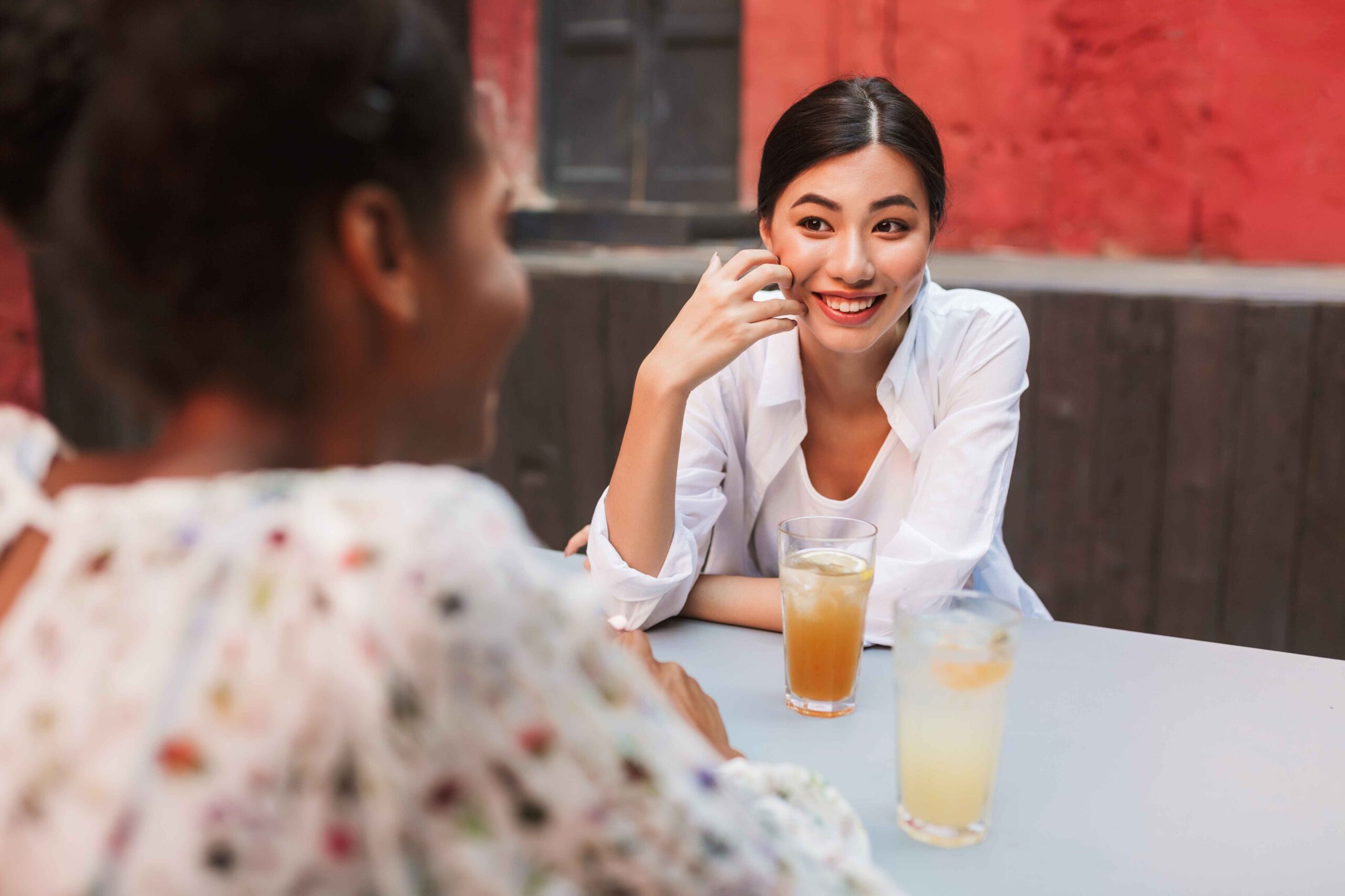 Mengapa Eye Contact Penting dalam Komunikasi?