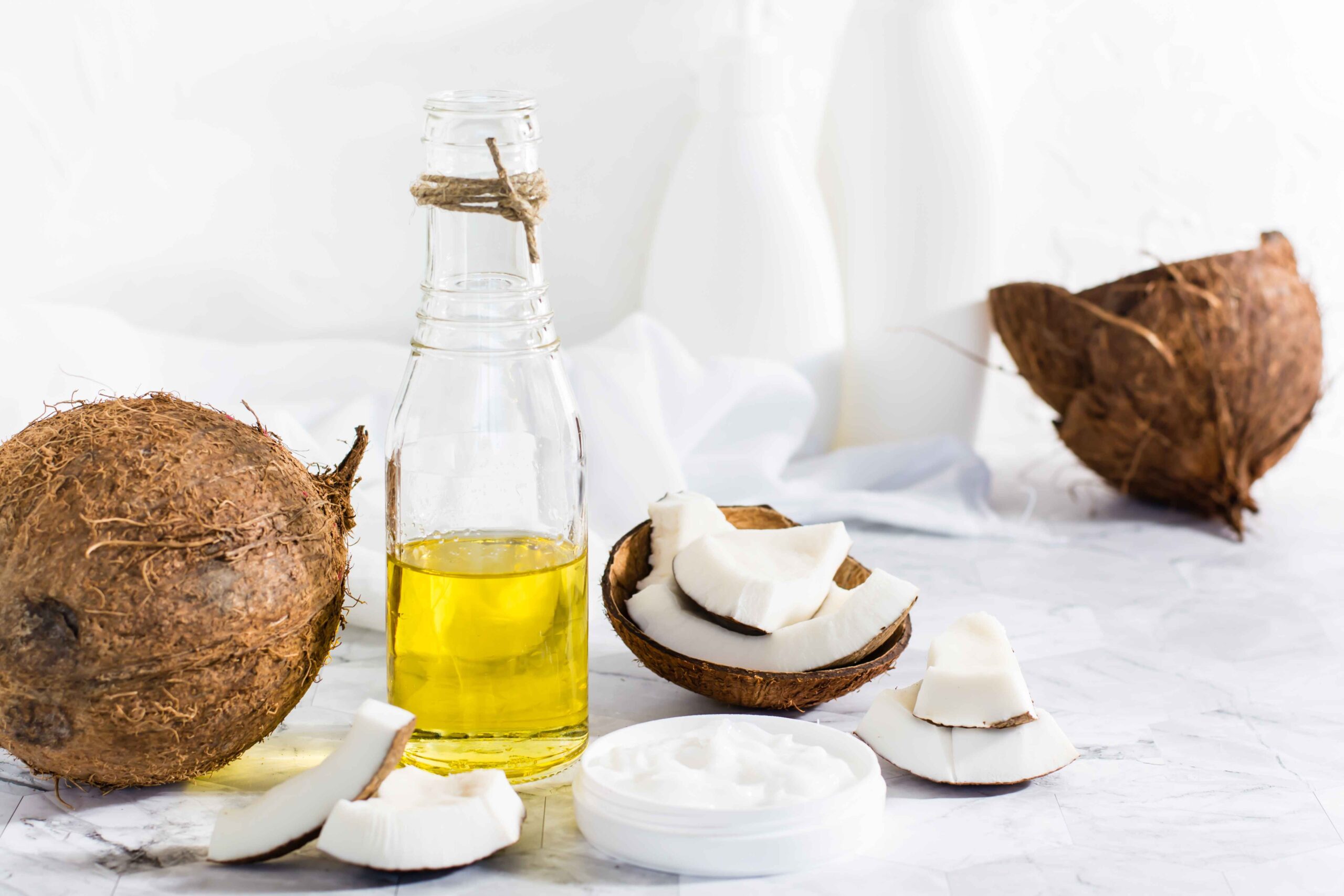 Cara Menggunakan Minyak Kelapa sebagai Hair Mask Alami