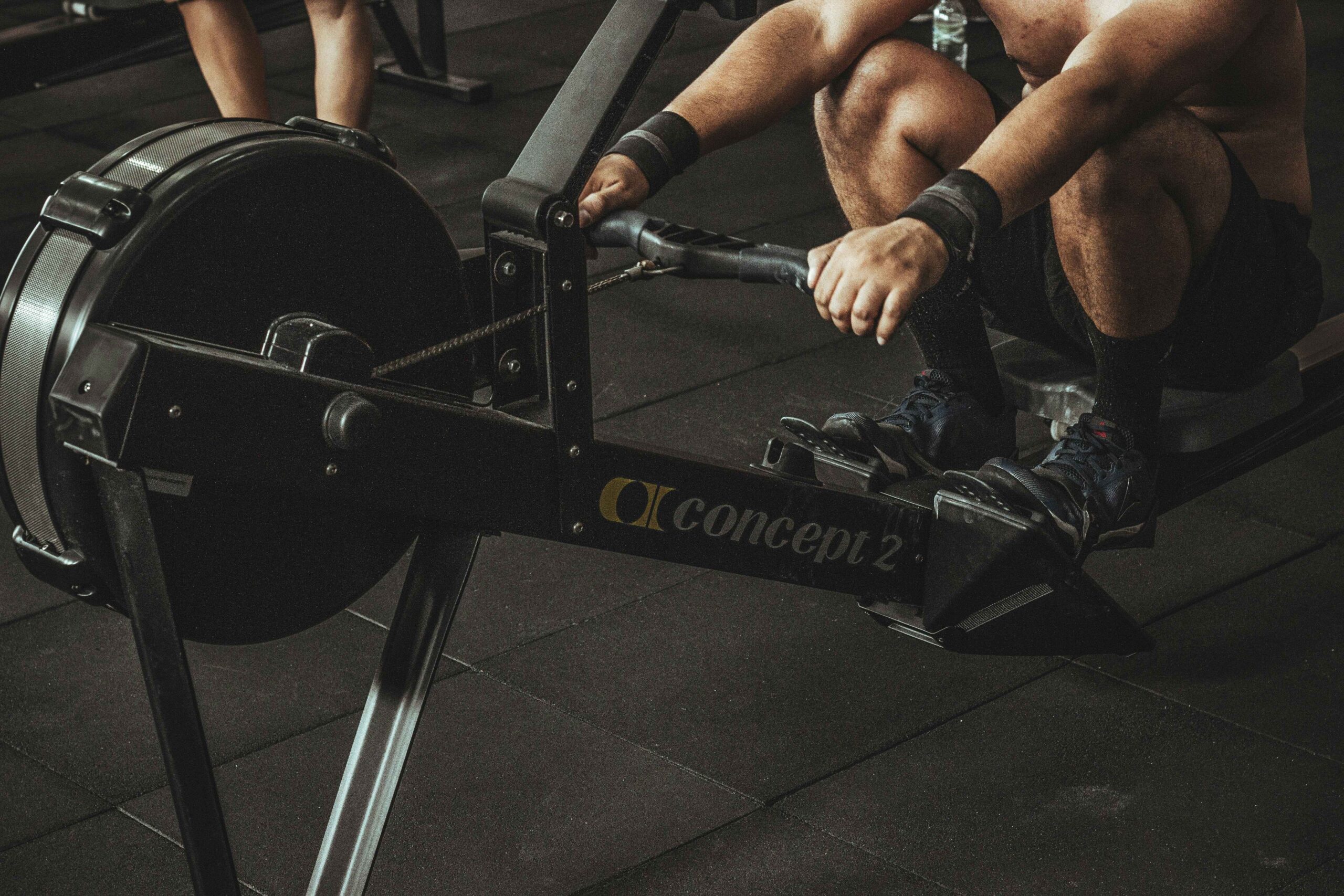 Cara Pakai Rowing Machine dan Manfaatnya untuk Tubuh