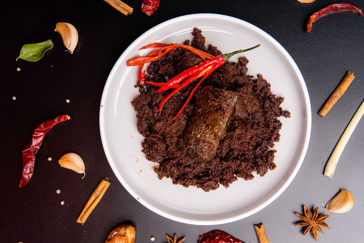 5 Rahasia Rendang Padang Asli yang Gurih dan Wangi