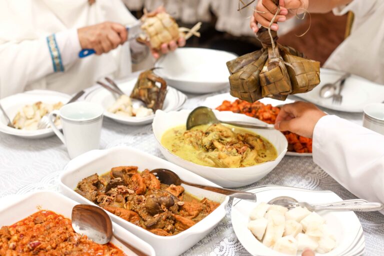 Resep Gulai Ayam Spesial untuk Teman Makan Ketupat