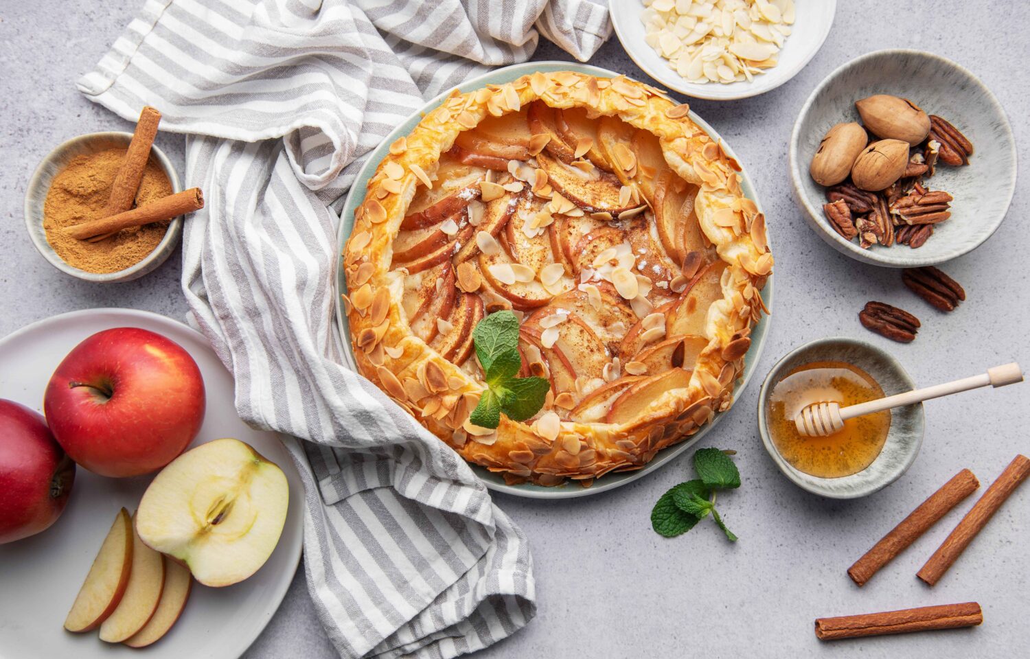 Cara Membuat Apple Pie ala Kafe di Rumah