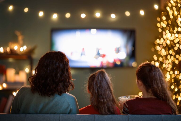 10 Film Keluarga yang Cocok Ditonton Saat Lebaran