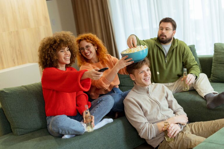 10 Film Komedi Lebaran yang Bikin Suasana Makin Seru