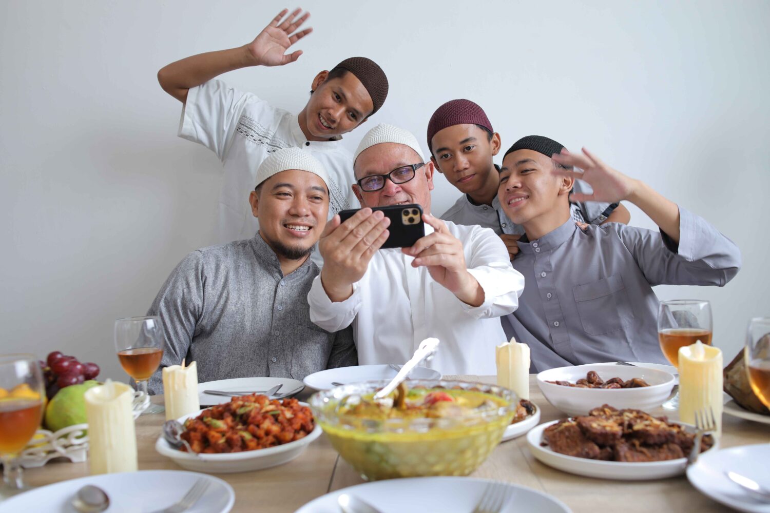 8 Makanan Khas Lebaran dari Berbagai Daerah yang Wajib Dicoba!