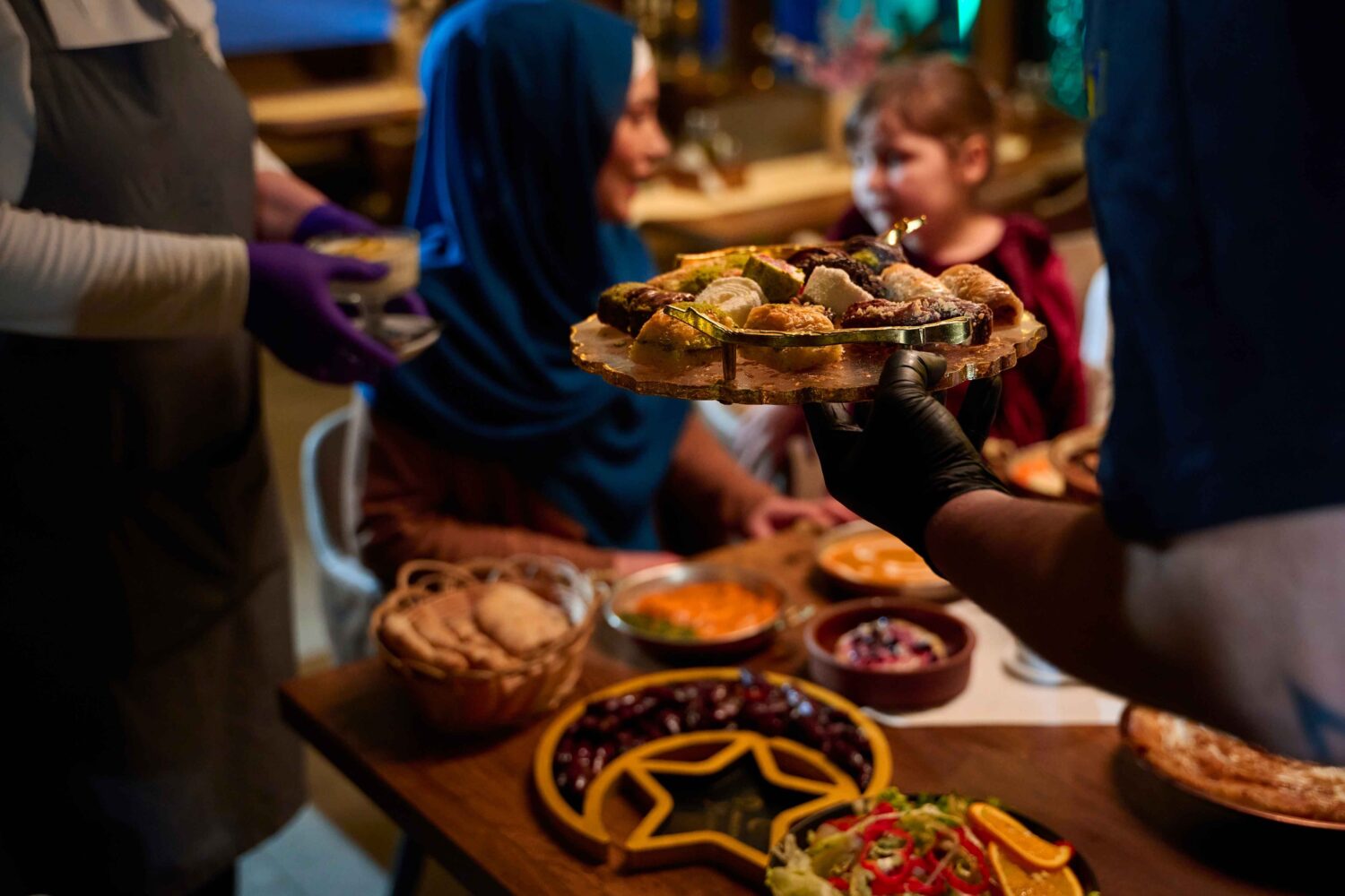 Hindari 5 Kesalahan Pola Makan Ini Saat Puasa, Biar Kuat Seharian!