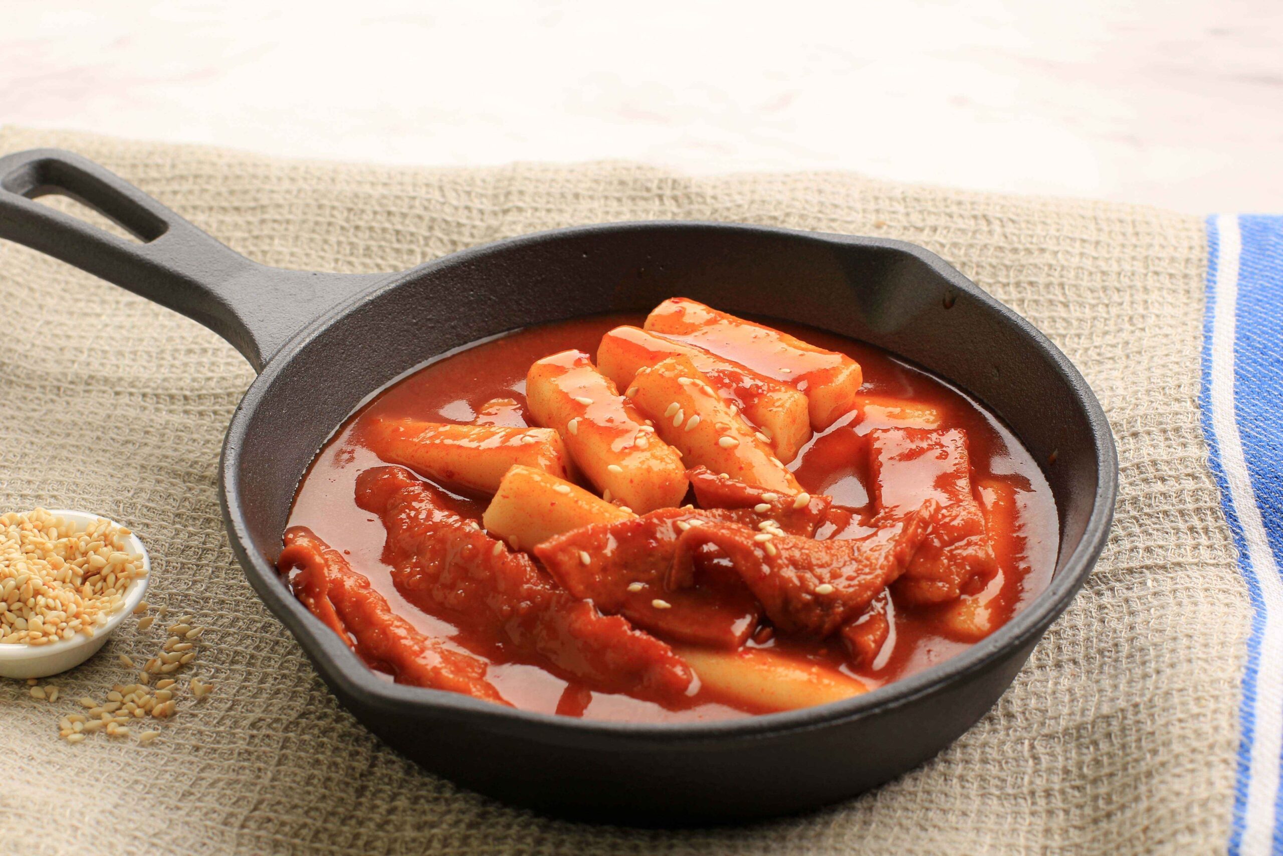 Cara Membuat Saus Tteokbokki Sendiri: Rahasia Rasa Autentik!