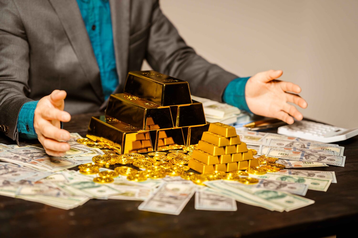 10 Keuntungan dan Kerugian Investasi Emas yang Harus Kamu Tahu