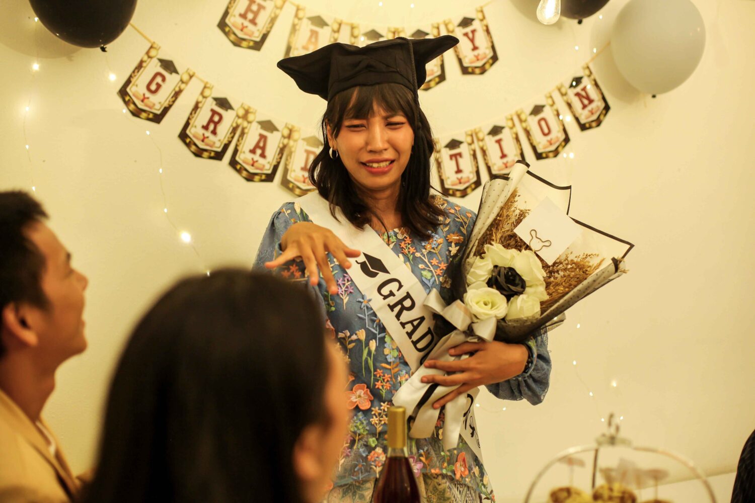 10 Inspirasi Outfit Wisuda yang Stylish dan Nyaman
