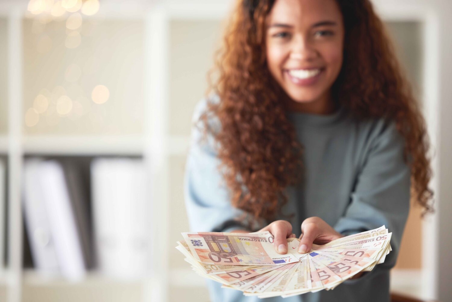 6 Penyebab Utama Hidup Boros di Kalangan Gen Z