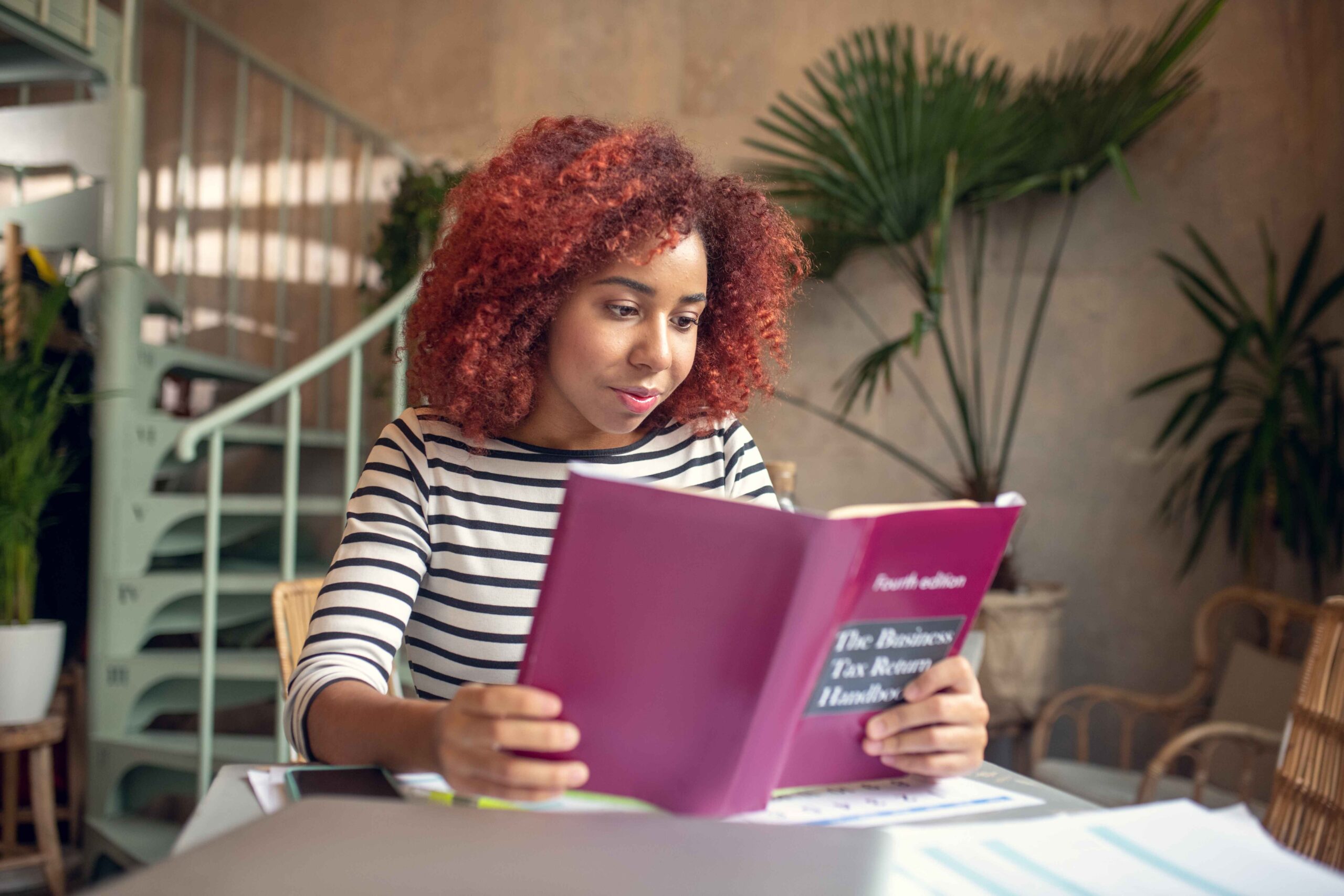 8 Buku yang Cocok Buat Kamu yang Lagi Diambang Quarter Life Crisis