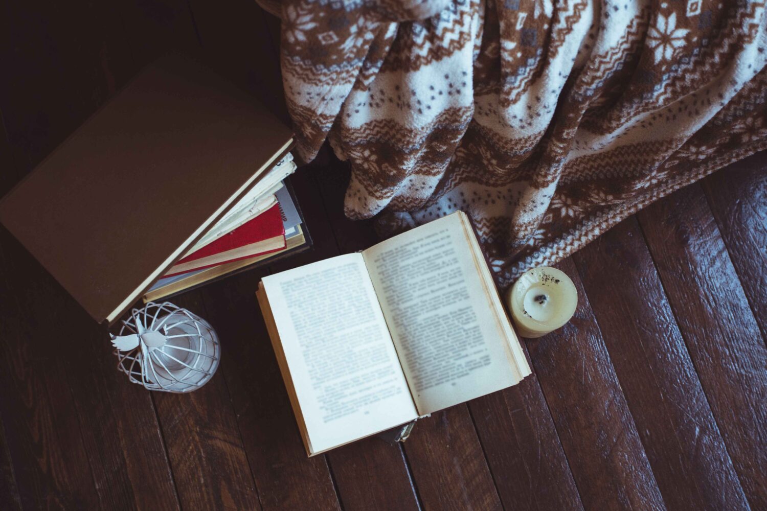 10 Buku yang Akan Membuat Kamu Jatuh Cinta pada Sastra