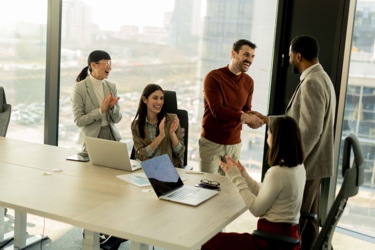 10 Cara Public Relations Membangun Citra Positif Perusahaan