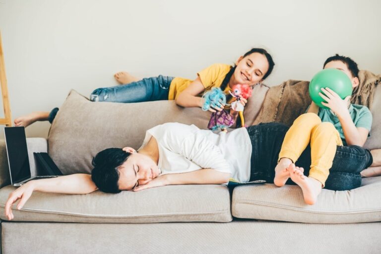 10 Penyebab Kamu Jadi Malas yang Jarang Disadari