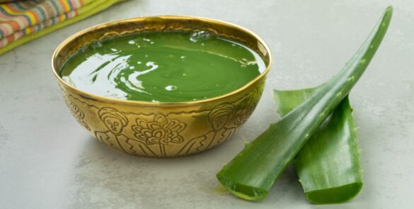 7 Kreasi Skincare DIY dari Lidah Buaya yang Ampuh Bikin Kulit Glowing Alami