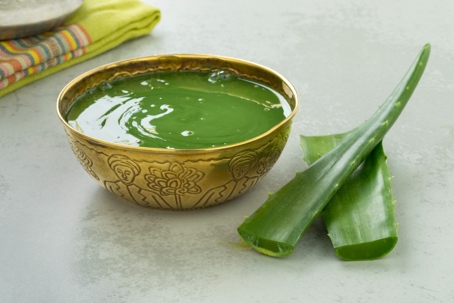 7 Kreasi Skincare DIY dari Lidah Buaya yang Ampuh Bikin Kulit Glowing Alami