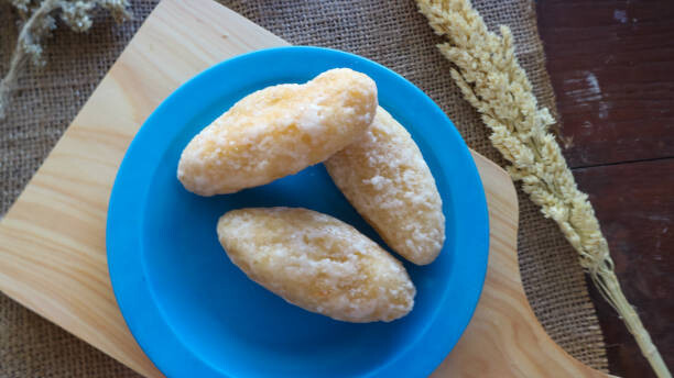 5 Cara Membuat Kue Gemblong Renyah di Luar Lembut di Dalam!
