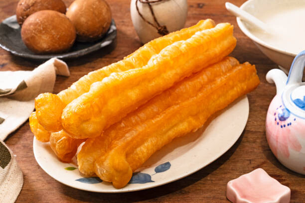 5 Cara Membuat Cakwe Renyah dan Gurih ala Street Food