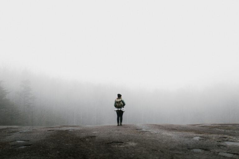 Perbandingan Travelling Ala Backpacker