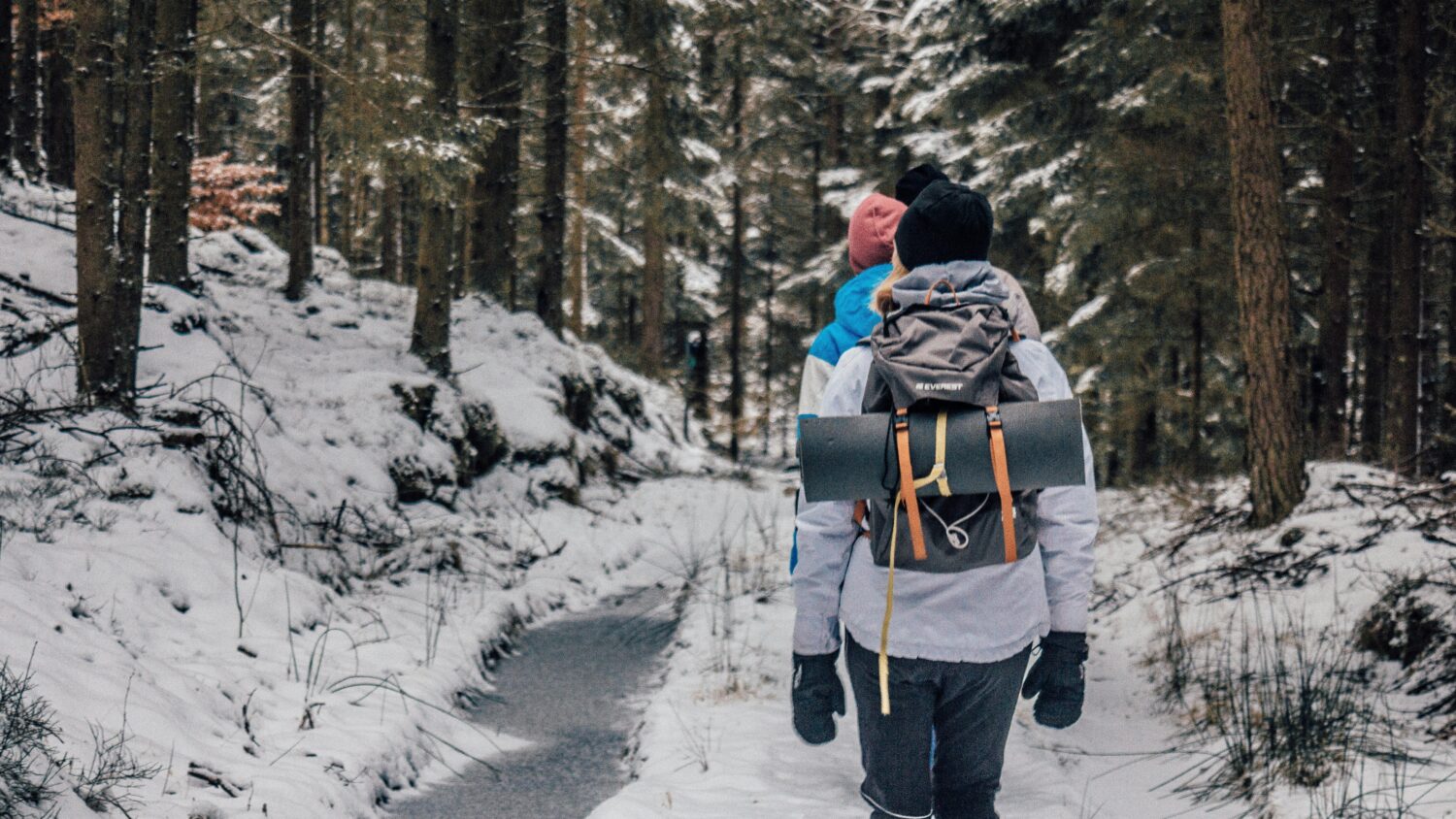 Kebiasaan Backpacker Sukses