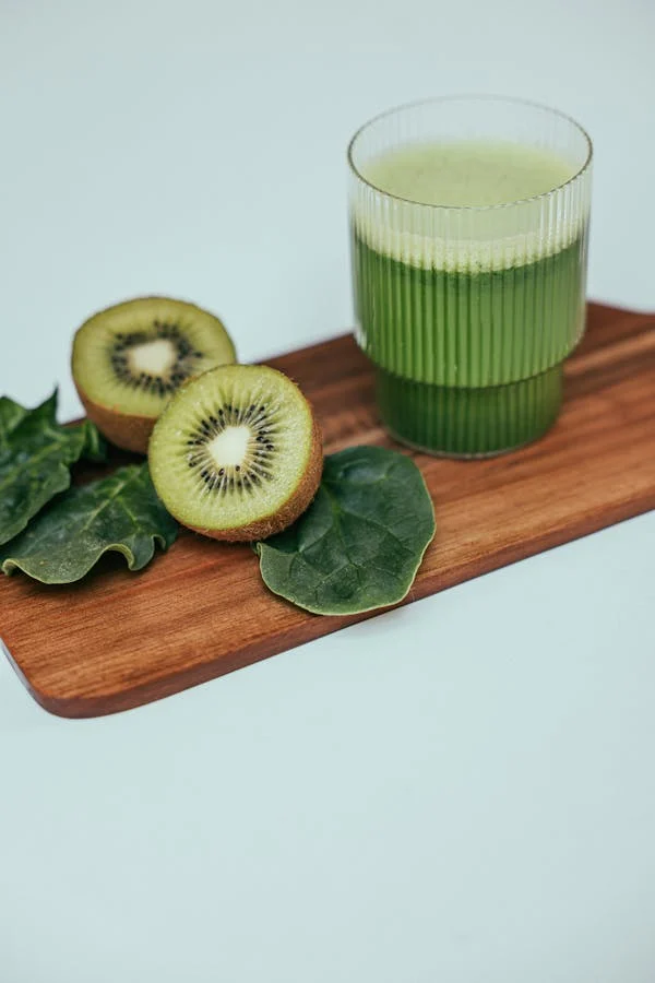 5 Cara Membuat Detox Green Juice Segar untuk Anak Muda